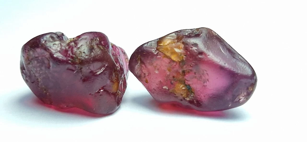 15.5ct Natural Malaya Garnet Rough From Africa