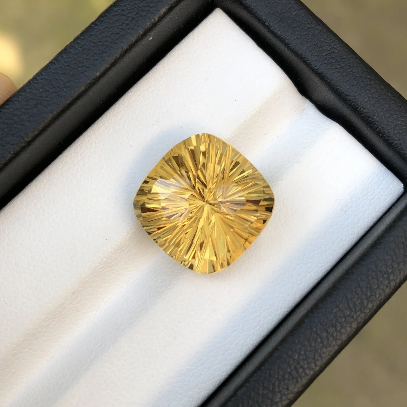 14.30ct Natural Citrine loose gemstone Cushion cut from Brazil
