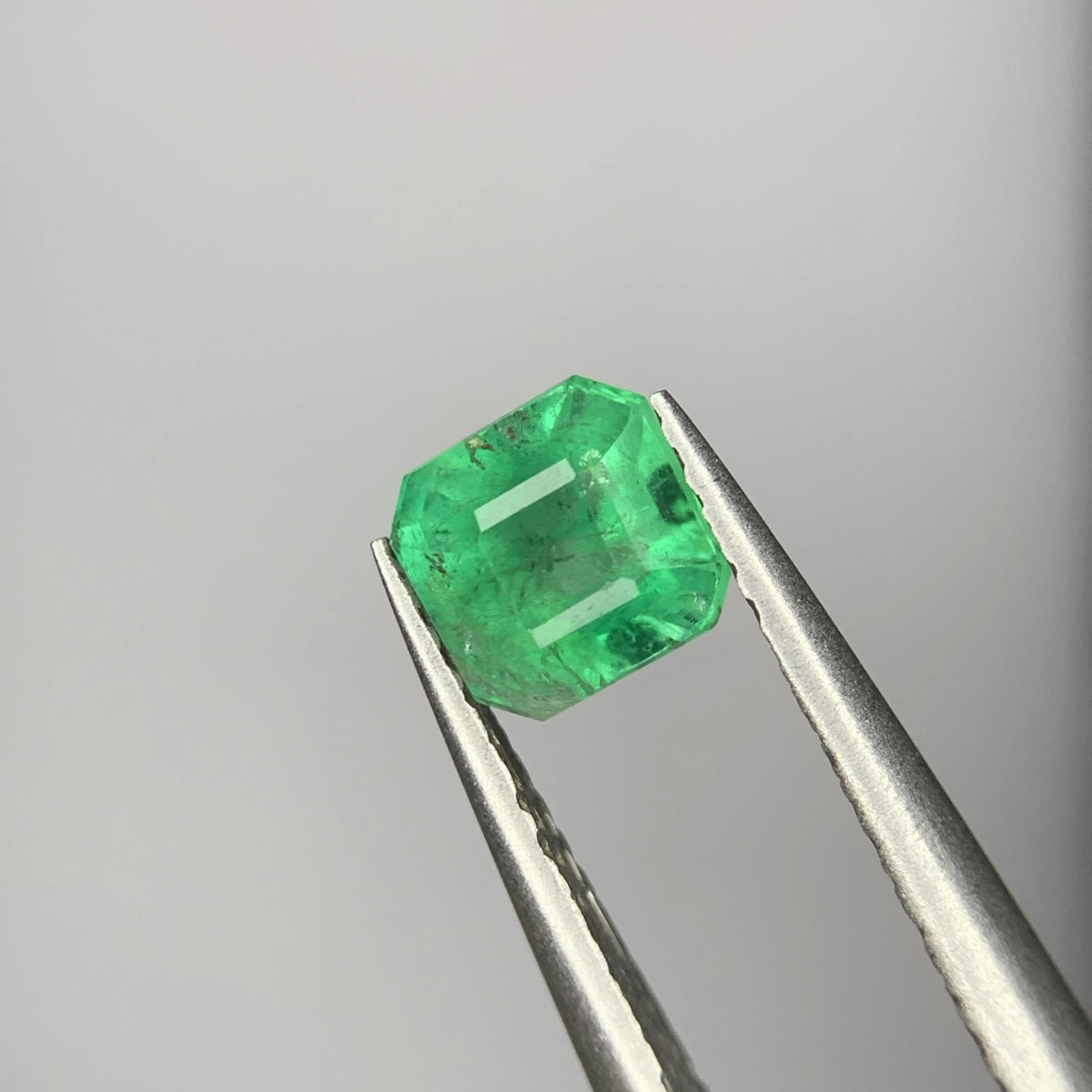 0.90ct Natural Emerald loose gemstone octagon shape from Afghanistan