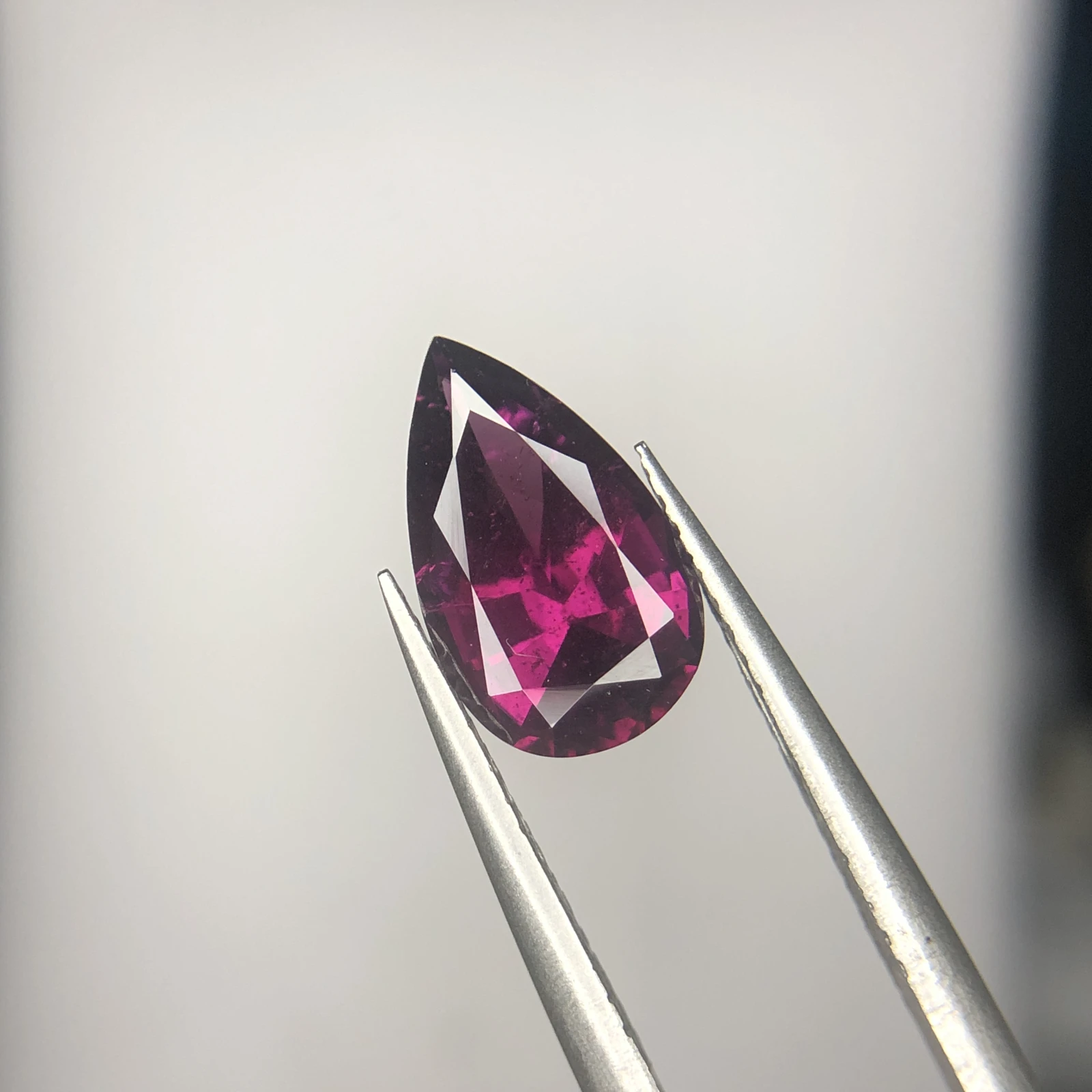 2.90ct Natural Rhodolite Garnet loose gemstone pear shape
