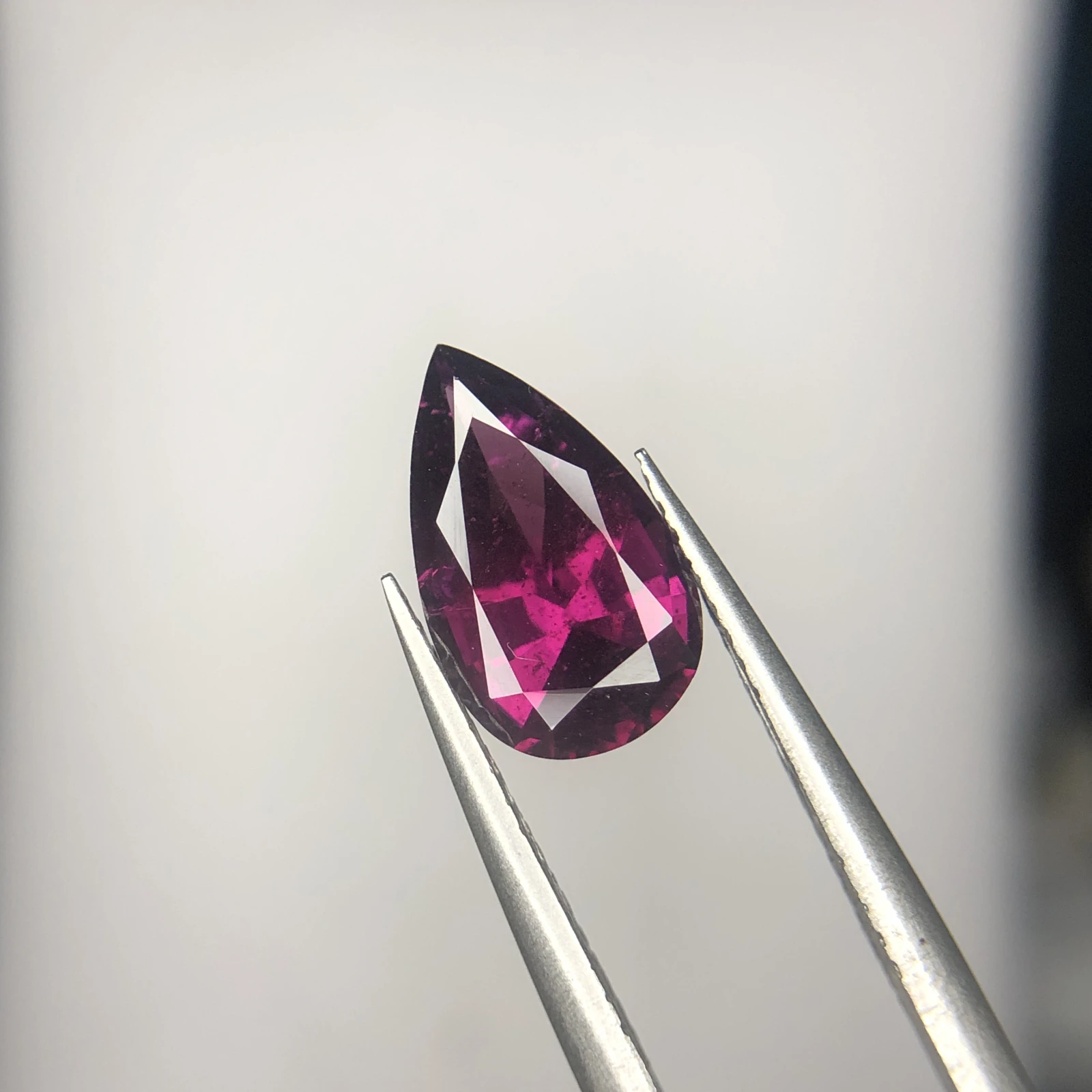 2.90ct Natural Rhodolite Garnet loose gemstone pear shape