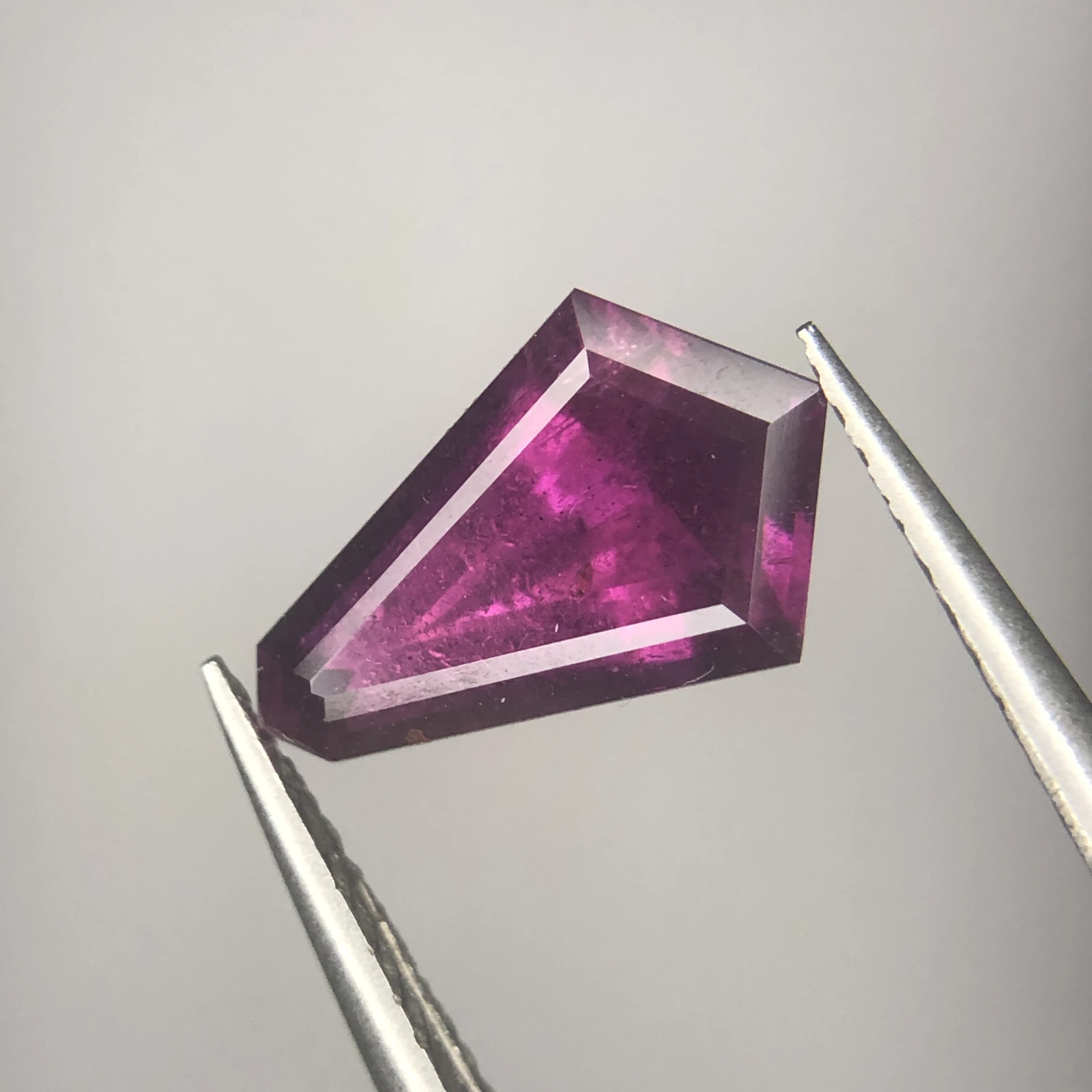 2.40ct Natural Rhodolite Garnet loose gemstone from Tanzania