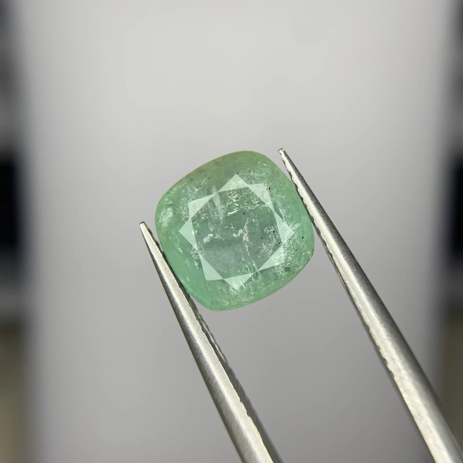 4.70ct Natural Emerald loose gemstone cushion shape