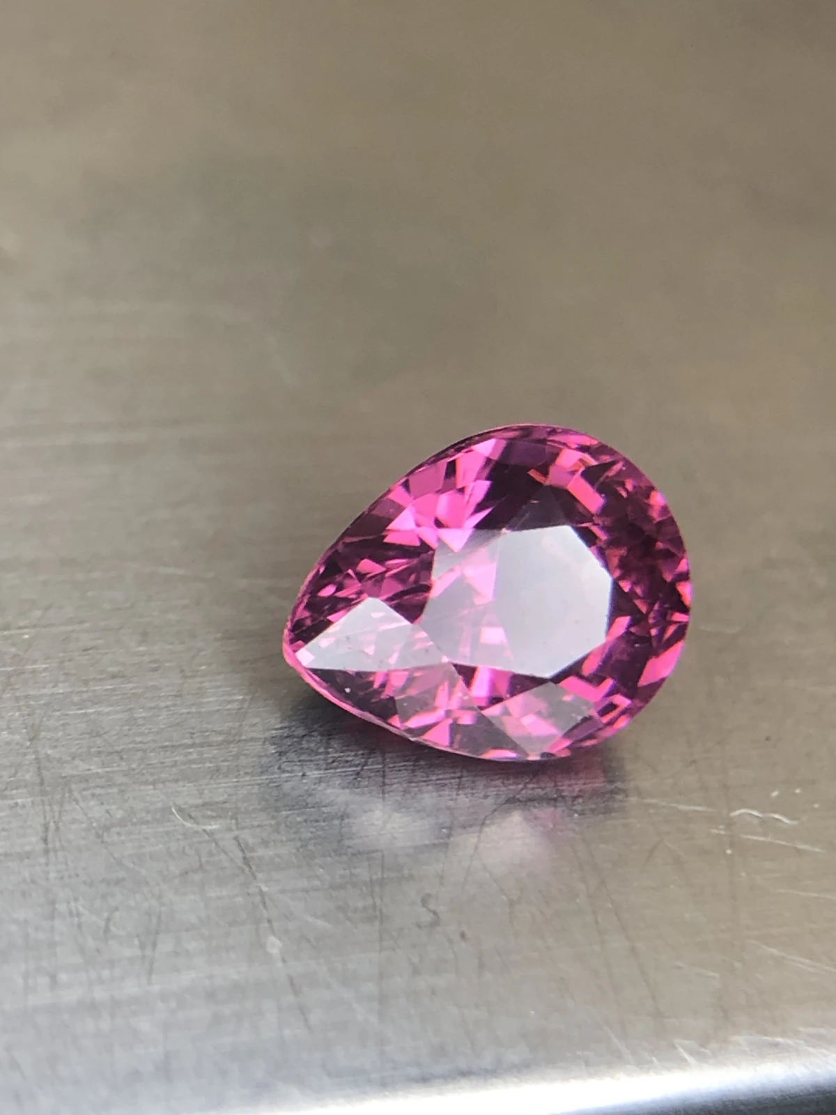 Malaya Garnet 1.8 carats in Pear Shape from Madagascar