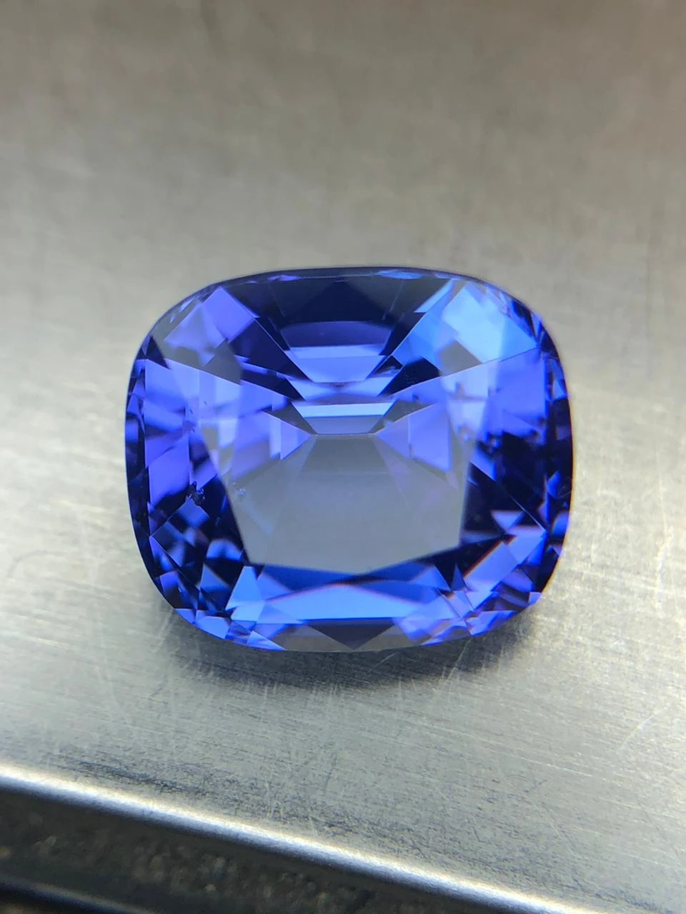 Tanzanite 5.3 carat, AA Grade in Step Cushion Cut