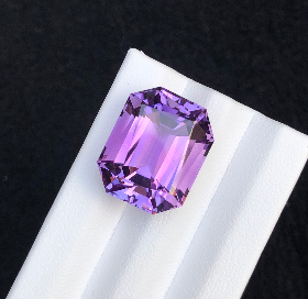 20.30 CT Natural Lavender Amethyst Fancy Cut Emerald Shape Loose Gemstone